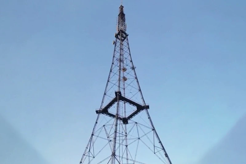 60-meter GSM microwave tower 60-meter GSM microwave tower